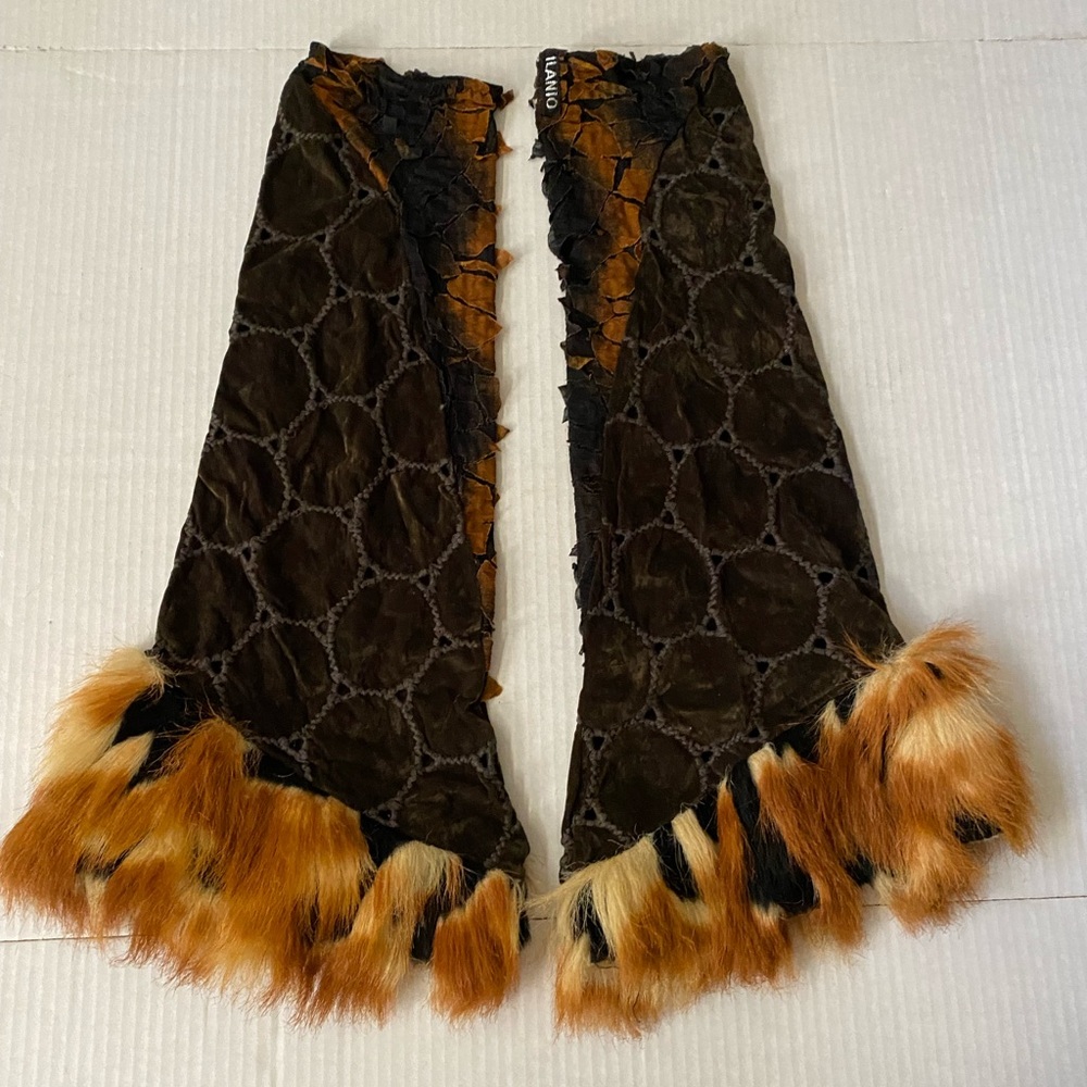 Leg Warmers by Ilanio Wear